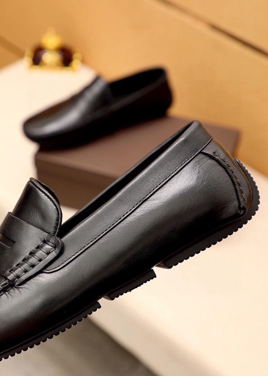 Men's Men's Shoes 💰: 460 💰💐 BV Men's Slip-on Shoes® [BOTTEGA VENETA] Official website counter new model, one-to-one mold opening ⚠Italian calfskin ➕Embossed ➕Cow 🐂 leather lining. Driving slip-ons, available at counters, sizes 38～44 (45🉑️customized)